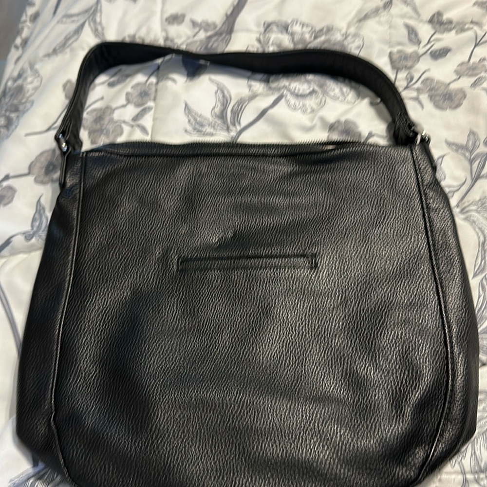 Thirty One, Black shoulder tote